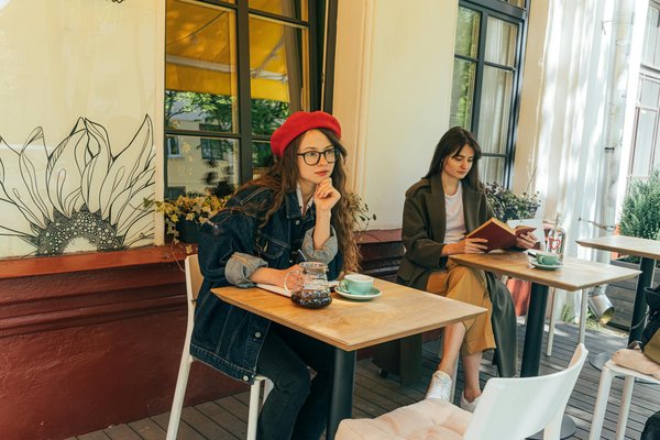 Quali sono le migliori tecniche di ripristino per veicoli d'epoca senza alterarne l'autenticità?